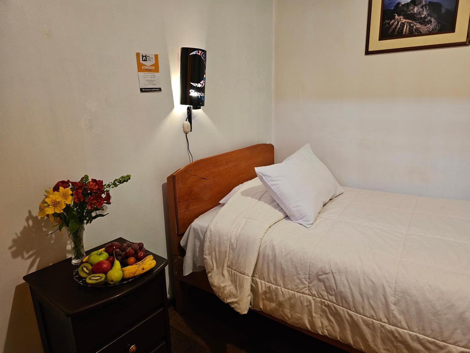 Hostal Con Vista A La Ciudad Santa Ana Cuzco Exterior foto
